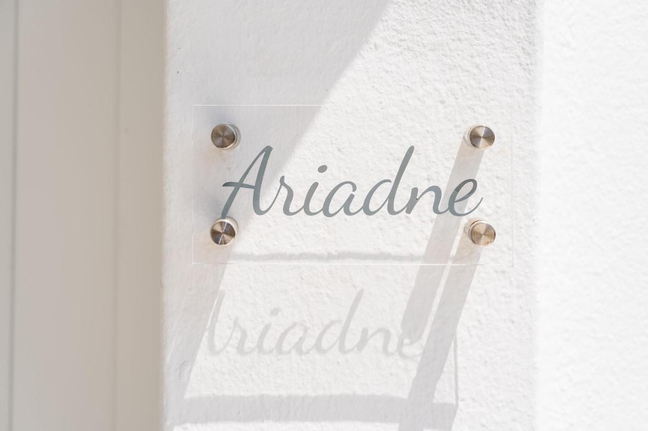 Celestial Seaview Apartments- Ariadne Naxos City エクステリア 写真