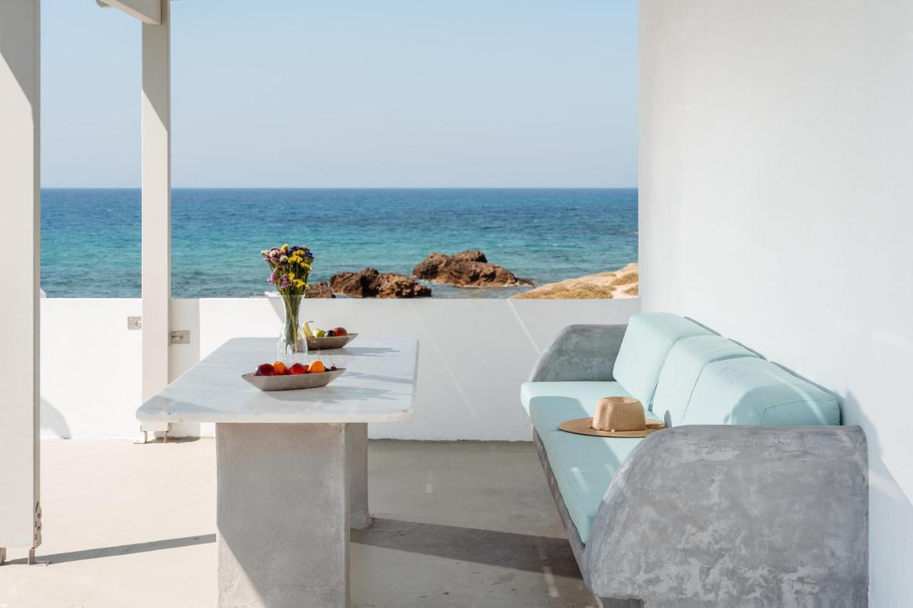 Celestial Seaview Apartments- Ariadne Naxos City エクステリア 写真